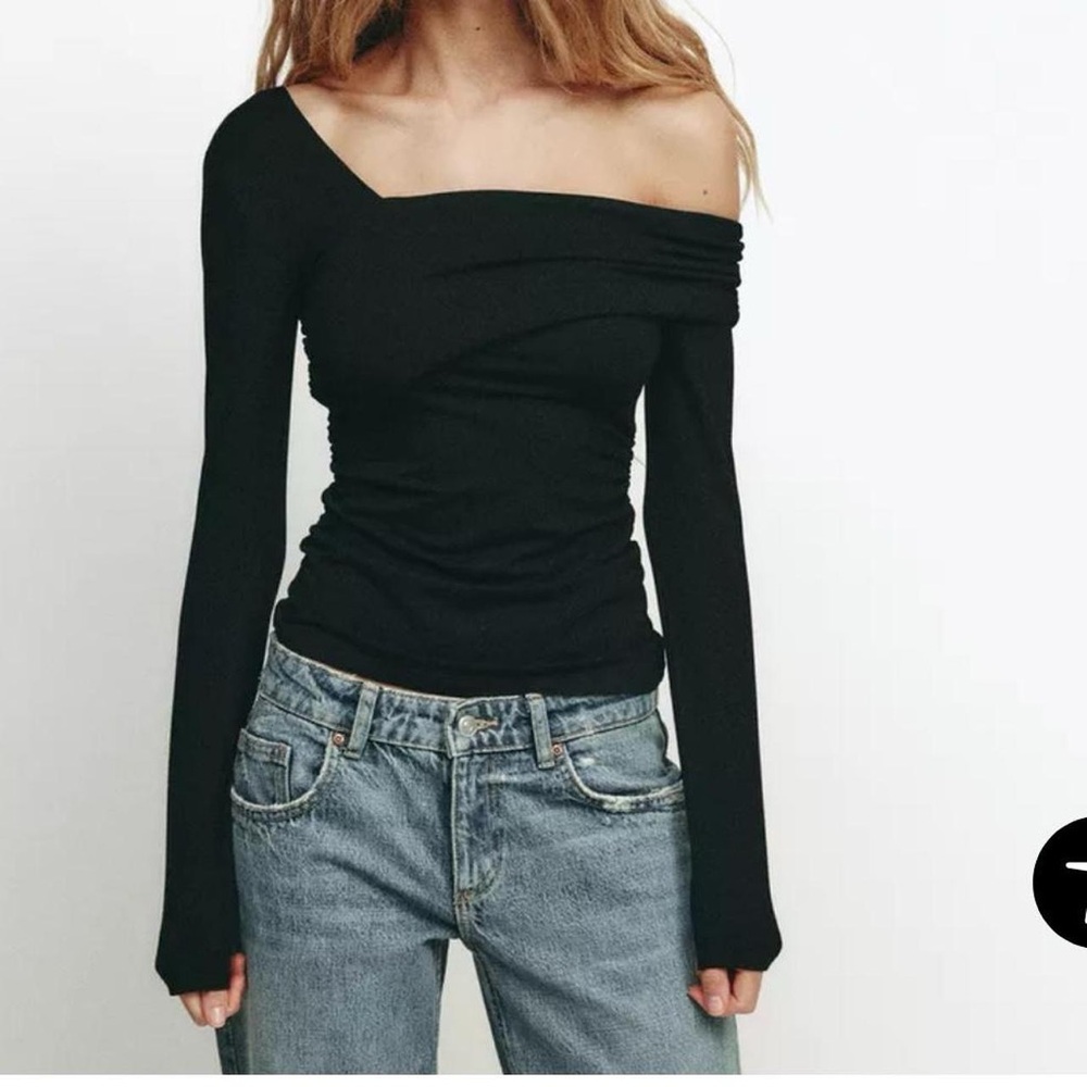 Zara Long Sleeve Top ☕️